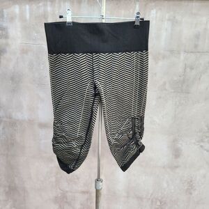 Lululemon In The Flow Cropped II Heathered Fatiguegreen